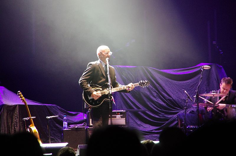 The musical legend that is Mr Andy Fairweather Low put a magical seal on a hugely successful Llandeilo Jazz Festival. Andy Fairweather Low @ the Royal Albert Hall 2011