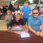 Zak Williams signs