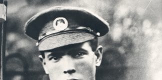 Memorial for Llanelli Victoria Cross soldier Ivor Rees VC