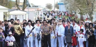 Blue Scarlet on… 63193765 resized img 8033