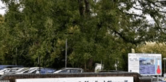 Bwrdd Iechyd yn cymryd camau i amddiffyn darpariaeth iechyd a gofal ar gyfer y rhai difrifol wael Glangwili Hospital