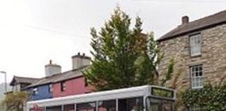 request to Lloyds Coaches re possible Trawscymru T2 departure change in Dolgellau to 8.00 to connect with T!c Aberystwyth to Cardiff coach Lloyds Coaches bus 15194011678