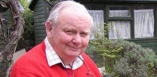 Cyngor Celfyddydau Cymru yn mynegi ei dristwch ar farwolaeth Meic Stephens / Arts Council of Wales expresses its sadness at news of the death of Meic Stephens Meic Stephens
