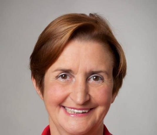 Llanelli MP Nia Griffith Welcomes New Ty-Golau Sessions received 308345803080967 1