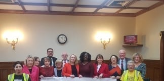 MP Nia Griffith demands end to rip off estate fees Nia with fellow Labour MPs and the Homeowners Rights Network HorNet at an event in Parliament from the end of last year.