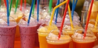 Smoothies Or Fizzy Drinks? berries 2558 340
