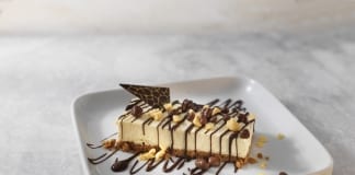 MUMBLES BRANCH – Prezzo is treating local communities to 15,000 free drinks, starters and desserts across refurbished restaurants throughout 2019 Honeycomb Cheesecake 10627HR