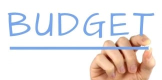 Cyngor yn cymeradwyo cyllideb 2022-2023 budget 1 1