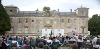 Is CHAPTERHOUSE THEATRE COMPANY Open-air Garden Theatre Tour of UK and Ireland 2019 jane austen8932