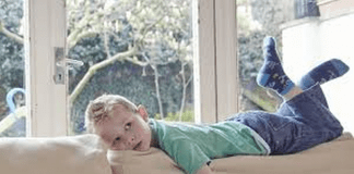 NSPCC urges care over leaving children home alone Child Home alone