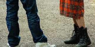 Why men should not wear trousers? Trousers or Kilt