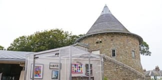 cARTrefu cube calls at Oriel y Parc as part of nationwide tour cARTrefuOyPweb