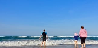 SUMMER HOLIDAYS TURN UP THE HEAT ON FAMILY FINANCES family 3669734 960 720