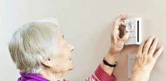 BEAT THE BILLS EVENT RETURNS TO HELP FAMILIES IN SWANSEA LOWER HOUSEHOLD BILLS uswitch