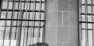 Declan Welsh & The Decadent West – Bring politically charged indie-punk to Cardiff this November Declan Welsh The Decadent West