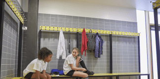 Cardiff Blues back NSPCC campaign as research shows some parents don’t know who to turn to with sports safeguarding concerns 18 10 23 NSPCC Secondary School 0528