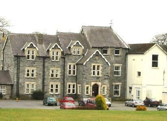 Bridell Manor Nursing Home e1570702377971 Bridell Manor Nursing Home e1570702377971