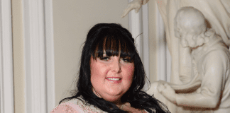 Caring Lauren wins social care Oscar Lauren Davies Silver 2 scaled