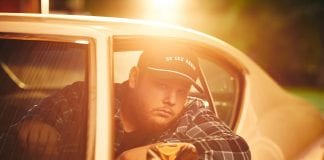 Luke Combs Reveals New UK Single ‘Refrigerator Door’ Luke Combs scaled