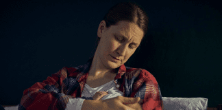 NSPCC Cymru hosts health professionals round-table to address growing perinatal mental health concerns during lockdown Stock shot 1 Photography by Tom Hull The children and adults pictured are models