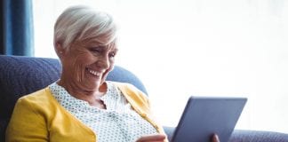 Respiratory patients encouraged to join new online service | Annog cleifion anadlol i ymuno â gwasanaeth ar-lein newydd Patient Knows Best Service User Image scaled