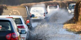 Insurer warns drivers to watch their speed as storms hit UK 1 JS174250019