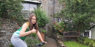 South Wales teenager going the extra mile to answer charity’s appeal for more Childline volunteers Liz Brennan wants to become a volunteer Childline counsellor when she turns 16