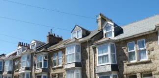 New study reveals how much you need to earn to buy a house in Swansea england 371163 1920