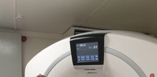 Second CT scanner installed at Glangwili Hospital to help reduce waiting times | Ail sganiwr CT wedi’i osod yn Ysbyty Glangwili i helpu i leihau amseroedd aros CT in a box photo scaled