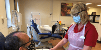 Gofyn i roddwyr gwaed barhau i ddangos cefnogaeth yn ystod y cyfnod atal byr WBS Donor