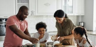 How to give children a taste for World Food Day pexels august de richelieu 4259140