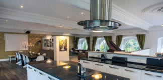 Expert advises Brits on five ways that they can prevent lingering cooking smells in the kitchen Chapel Kitchen comp scaled