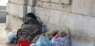 Cold weather warning: National homeless charity warns of risk to life for people on the street homeless