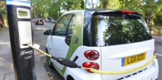 Fresh demands for new electric vehicle charging points in Wales 108957227 hi016120255