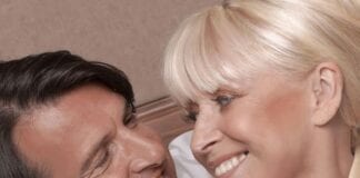 ‘She was a beacon for others affected by dementia’ – Alzheimer’s Society Cymru pays tribute to Dame Barbara Windsor Dame Barbara with her husband Scott