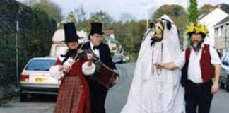 Dathlu’r Traddodiad Mari Lwyd download 78