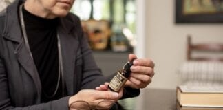 Mixing CBD Oil And Alcohol: All You Need To Know 1CBDoil