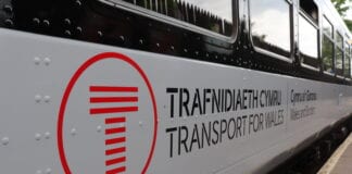 Trafnidiaeth Cymru’n atgoffa cwsmeriaid i wneud eu gwaith cartref cyn teithio dros y Pasg IMG 0370 scaled