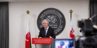 £1.3m for Welsh seafood sector to help deal with Brexit and Covid impacts fm podium 1