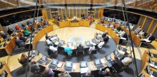 Cefnogaeth drawsbleidiol yn y Senedd i brosiect Pentre Awel yn Llanelli sydd yn werth £40m img scaled