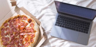 40.61% of people hate their partner eating in bed, but 41.97% are actually guilty of it too jpg