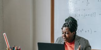 5 Tech Troubleshooting Tips for Online Teaching 5 Tech Troubleshooting Tips for Online Teaching 1