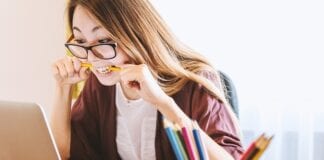 What Problem Do Students Face When Writing Dissertations? laptop 3087585 640