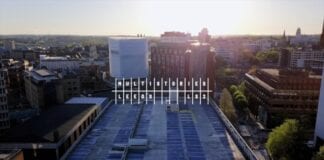 Multistories: A place to meet, eat and drink eight storeys up. p1f7ql30d6ffkro5jk01vvf73j5.003