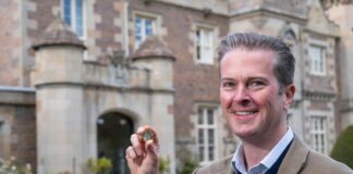 The Royal Mint celebrates the 250th Anniversary of Sir Walter Scott on official UK coin 59104671