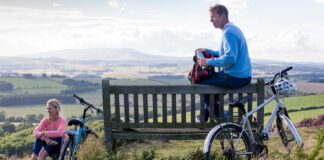 PUBLIC ADVISED HOW TO STAY SAFE WHEN WALKING THROUGH THE COUNTRYSIDE Staying on track 3
