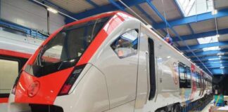 Dechrau profi trenau newydd Trafnidiaeth Cymru c5805e51eae543c6bce3a3a0e3279c1a