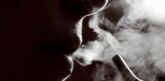 How to Quit Smoking Using E-Cigarettes and Vaping 5 reasons you need to try vape juice