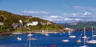 Cyfle i ddweud eich dweud am drethi lleol ar ail gartrefi a llety gwyliau Barmouth