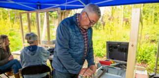Don’t despair- repair! Repair Cafe volunteers bring items back to life picvieworiginal.asp